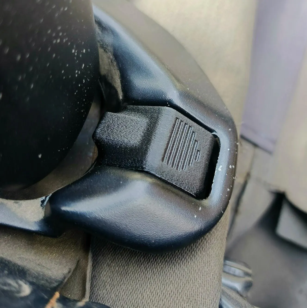 Mazda MX-5 NA & NB top latch lock replacement